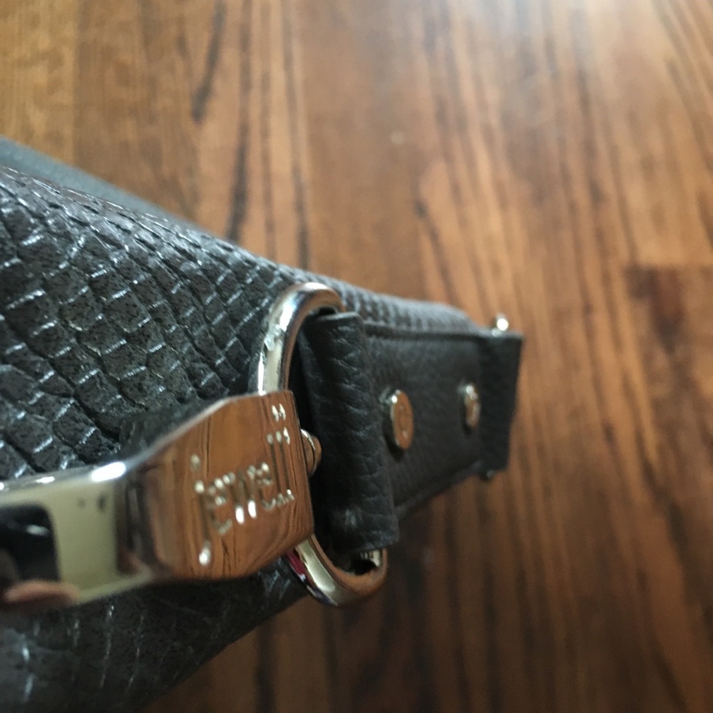 🎈SALE🎈Thirty One Fashion Purse - Picture 2 of 4